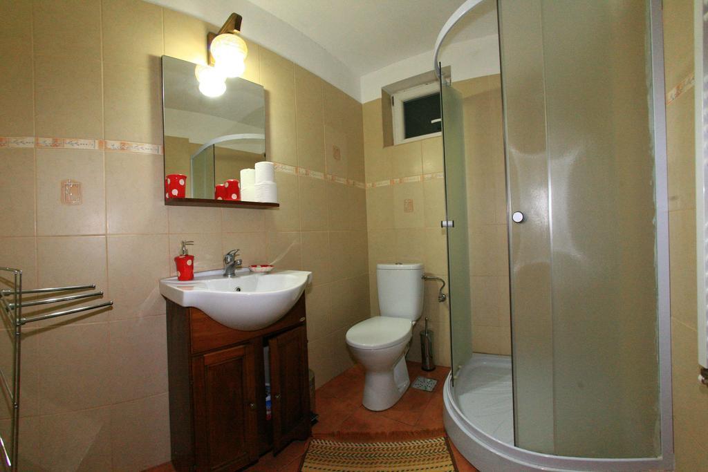 Cuibul Salamandrelor Hotel Сармизеджетуса Стая снимка
