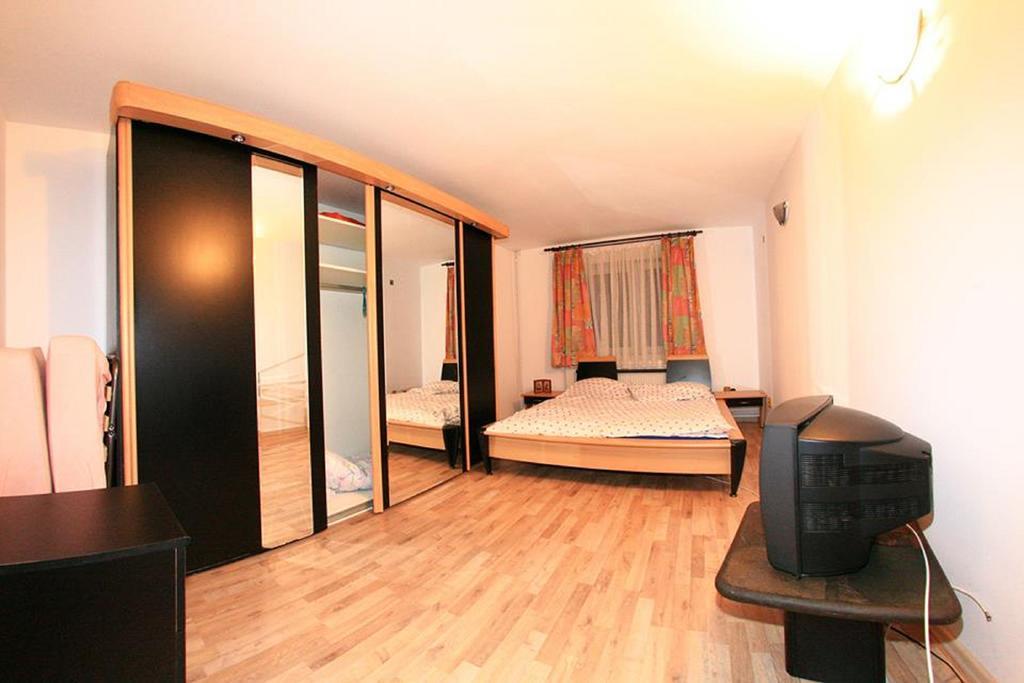 Cuibul Salamandrelor Hotel Сармизеджетуса Екстериор снимка