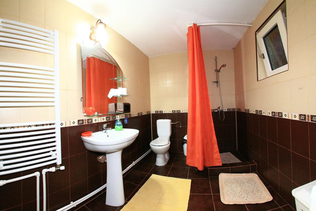 Cuibul Salamandrelor Hotel Сармизеджетуса Стая снимка